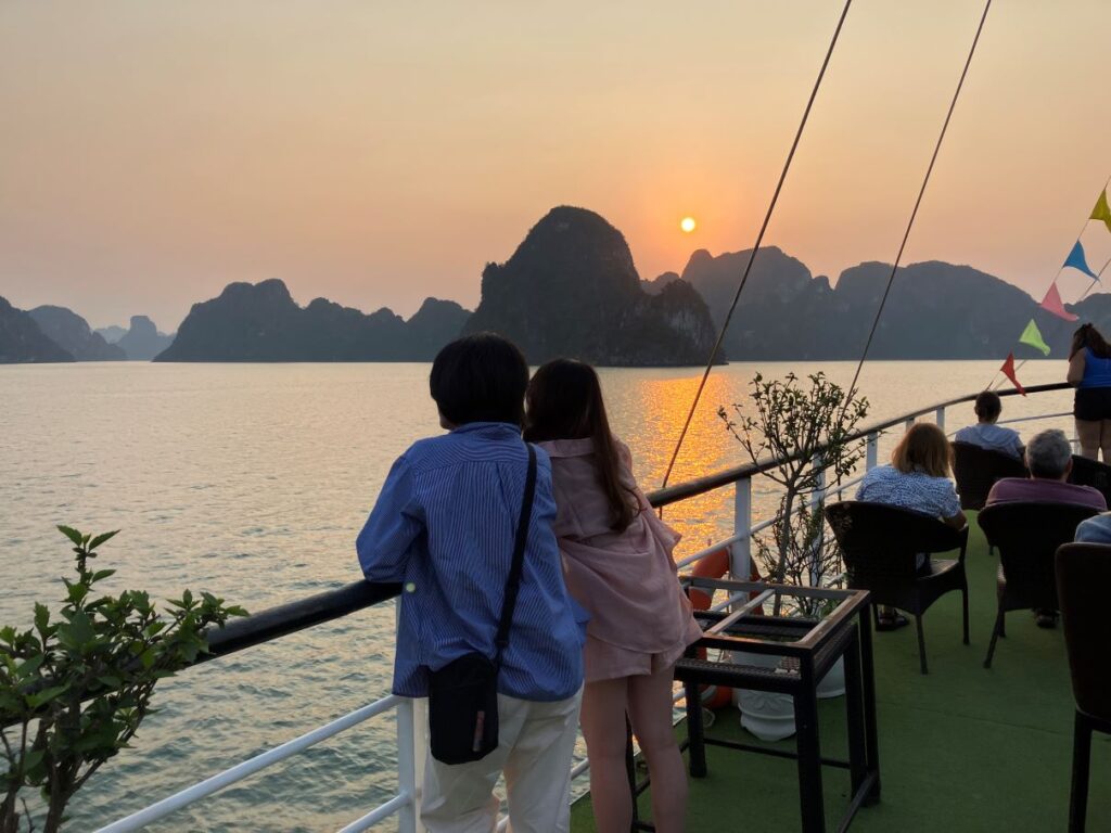 ハロン湾ツアー サンセット