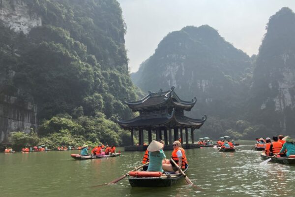 チャンアン川下り1