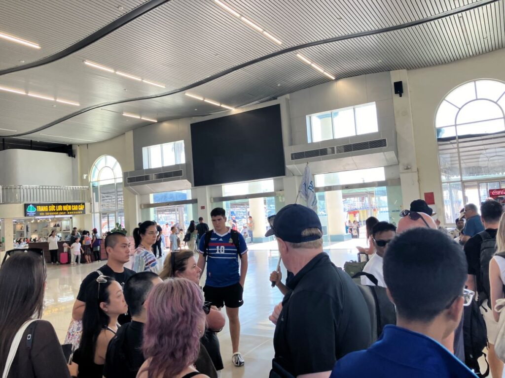 ガイドさんの説明