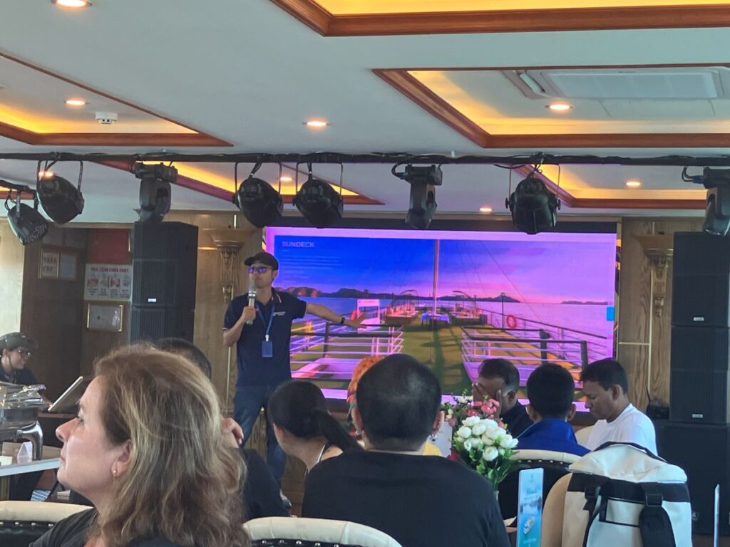 ガイドさんの説明