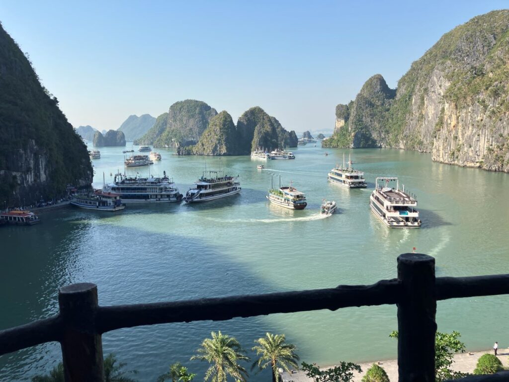 スンソット洞窟景色