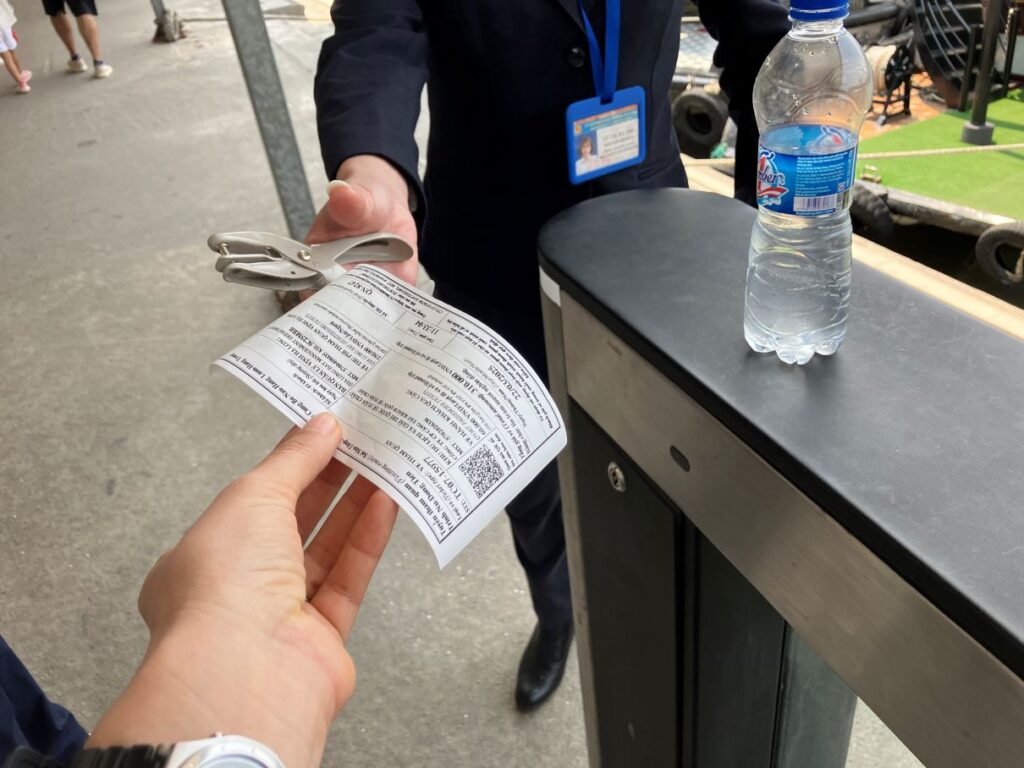 ハロン湾クルーズゲート