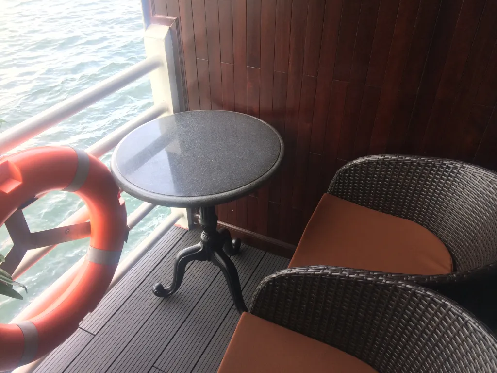 アテナクルーズバルコニー